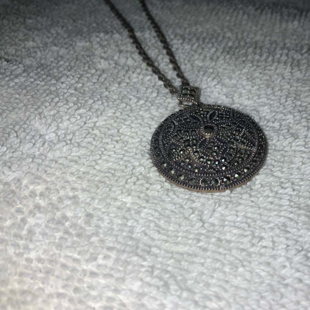 Judith Jack Sterling Silver Womans Necklace 18 Inches 99$